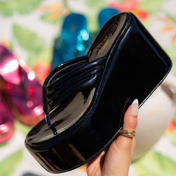 Metallic Platform Wedge Thong Sandals, Waterproof Elegant and Cute Sandals - Picture 2 of 3